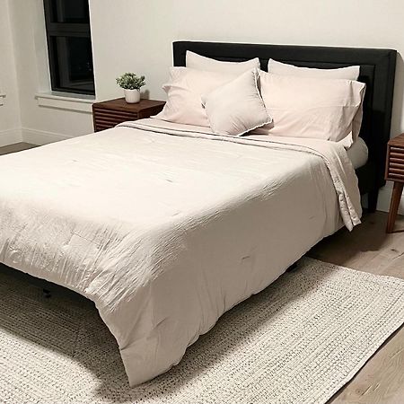Modern 2 Bed Furnished Apartment In Quincy Buitenkant foto