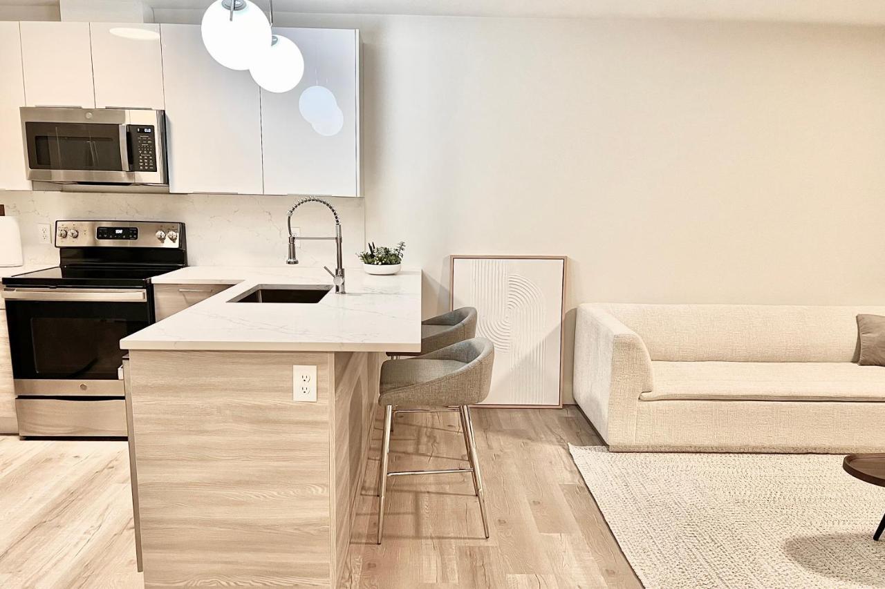 Modern 2 Bed Furnished Apartment In Quincy Buitenkant foto