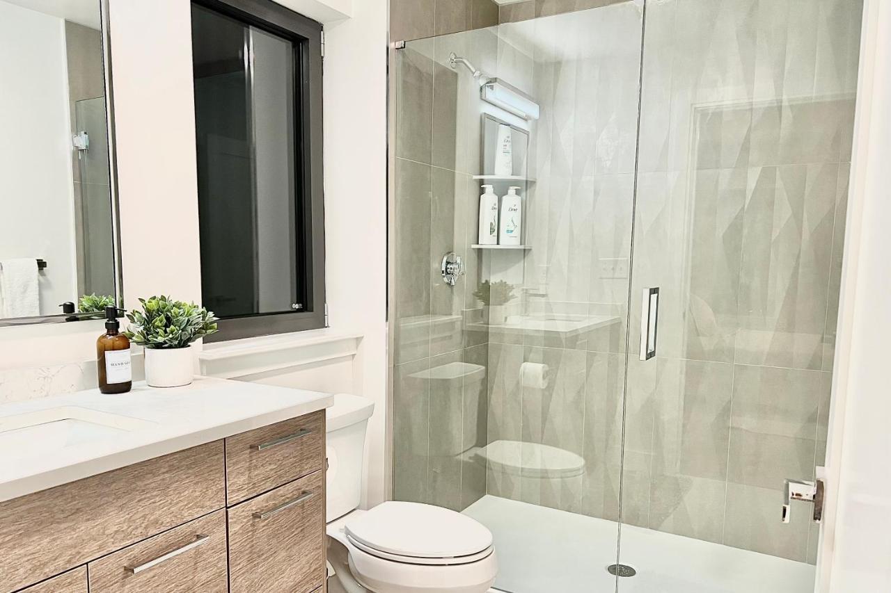 Modern 2 Bed Furnished Apartment In Quincy Buitenkant foto